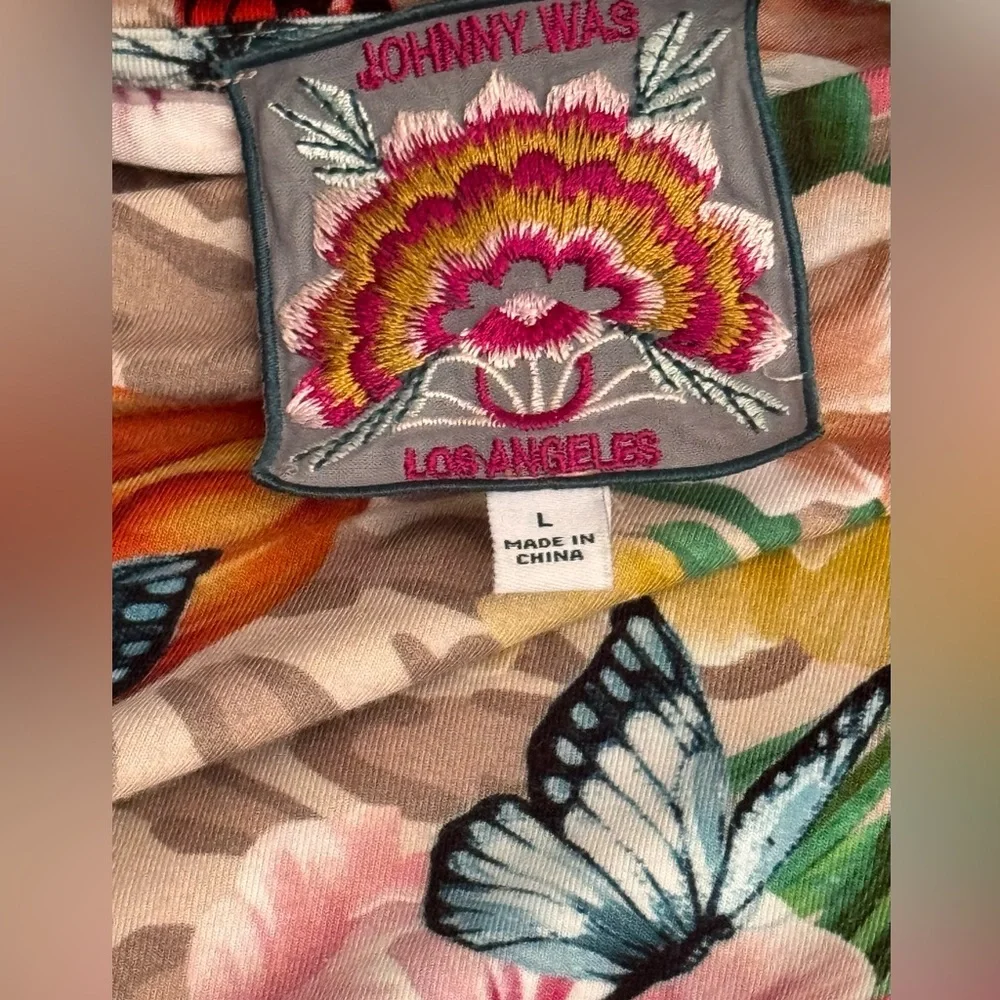 JOHNNY WAS Floral & Butterfly Short Sleeve Swing Top Like New WOT L - Picture 6 of 6